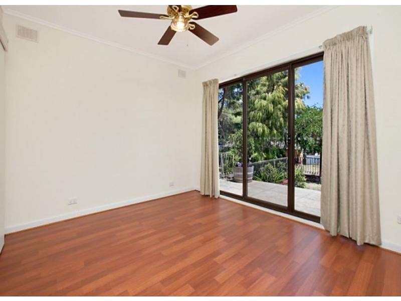 27 Waitara Road, Banksia Park SA 5091