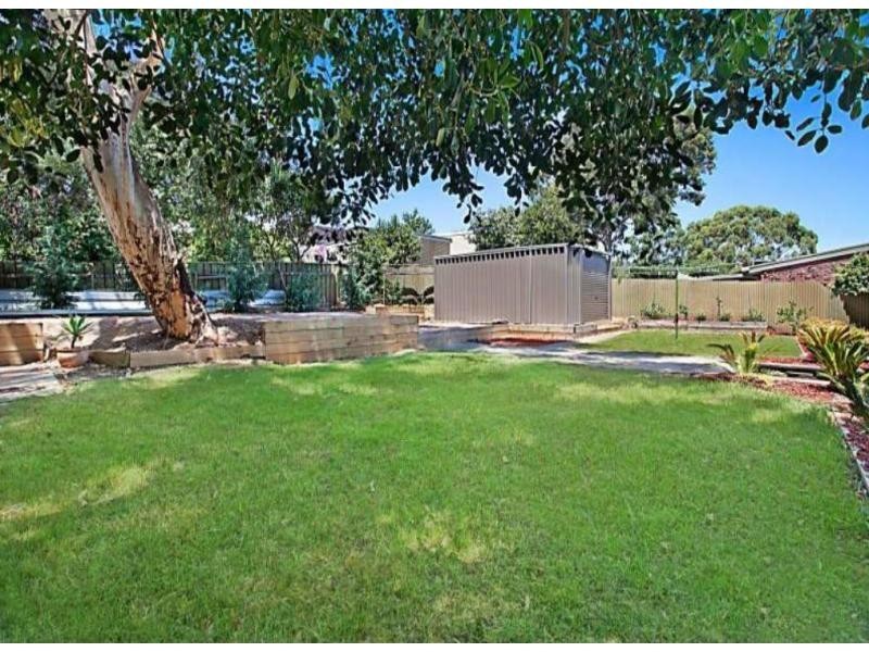 27 Waitara Road, Banksia Park SA 5091