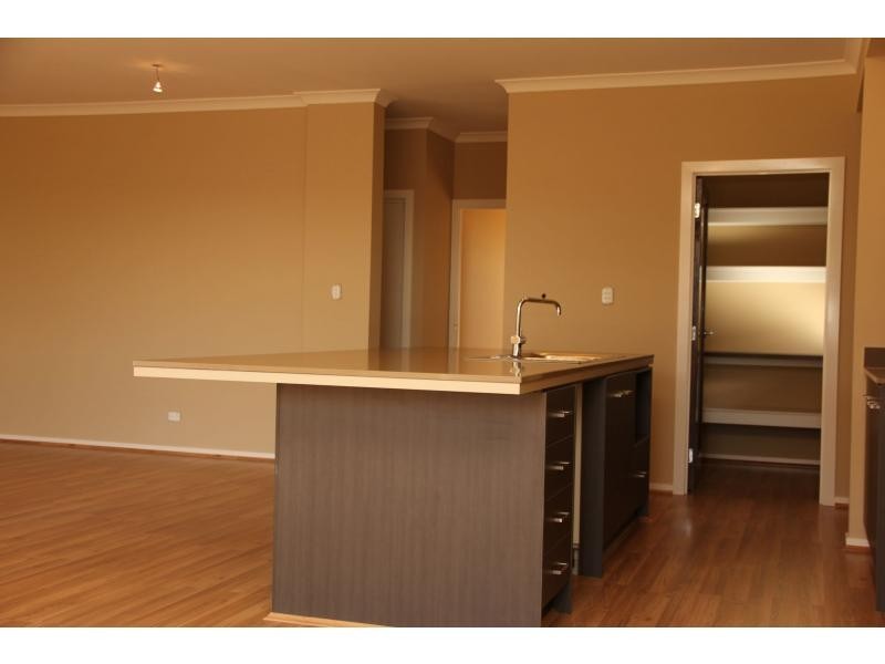 2 Kenton Place, Blakes Crossing, Blakeview SA 5114