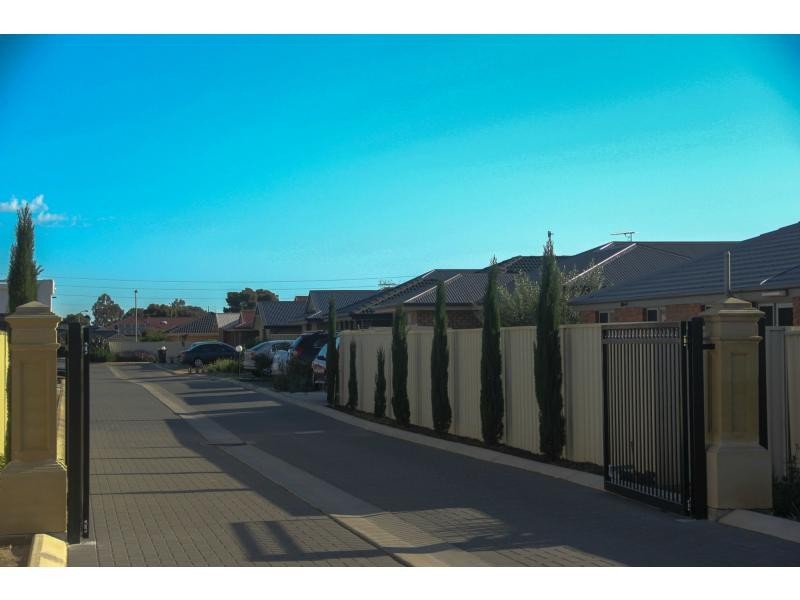 17 Maple Leaf Court, Munno Para West SA 5115