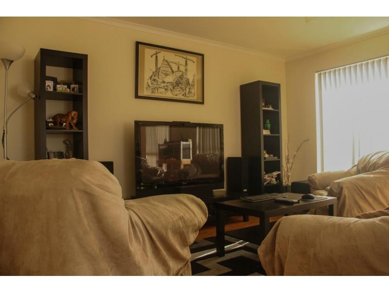 17 Maple Leaf Court, Munno Para West SA 5115