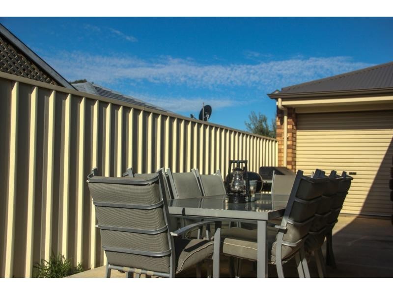 17 Maple Leaf Court, Munno Para West SA 5115