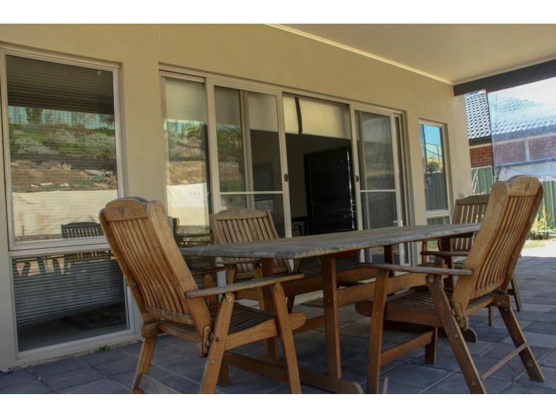 49 Hindmarsh Circuit, Mawson Lakes SA 5095