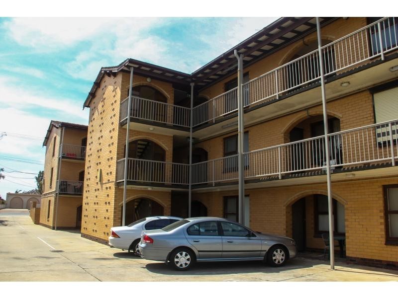 3/417 Seaview Road, Henley Beach SA 5022