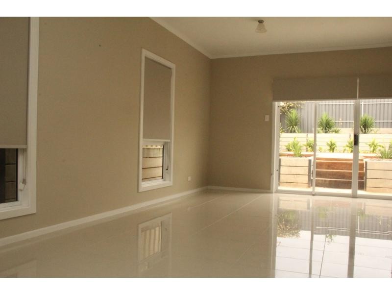 20 Amber Avenue, Clearview SA 5085