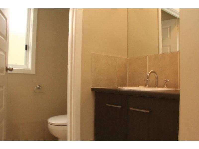 20 Amber Avenue, Clearview SA 5085