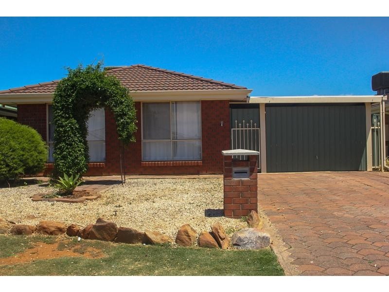 5 Milford Avenue, Blakeview SA 5114