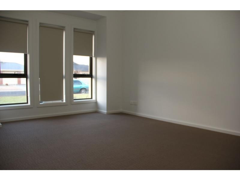 19 Burwood Road, Munno Para West SA 5115