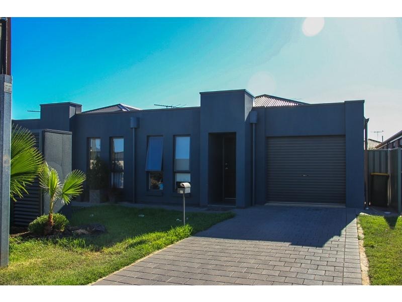 27 Tatura Road, Munno Para West SA 5115