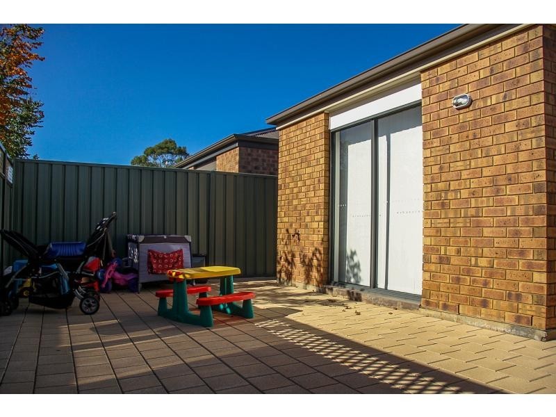 27 Tatura Road, Munno Para West SA 5115