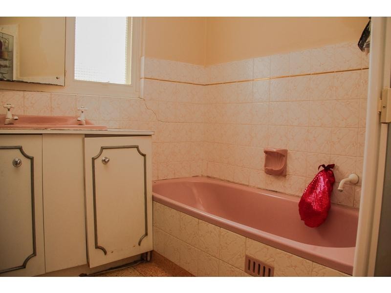 18 Esther Binks Avenue, Greenacres SA 5086