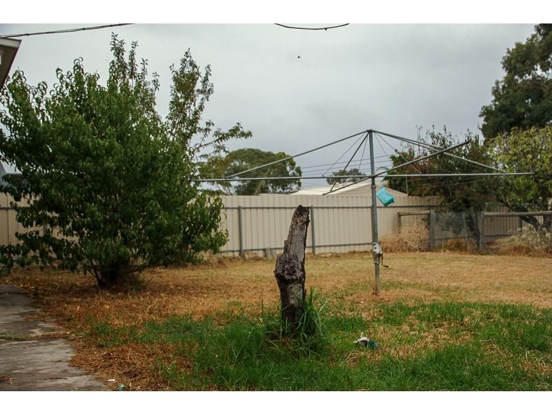 18 Esther Binks Avenue, Greenacres SA 5086