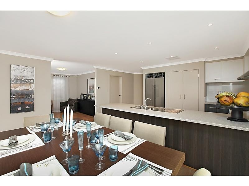 38 Janine Drive, Burton SA 5110