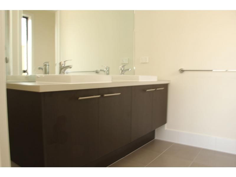 7 Adel Drive, Greenfields Estate, Munno Para West SA 5115