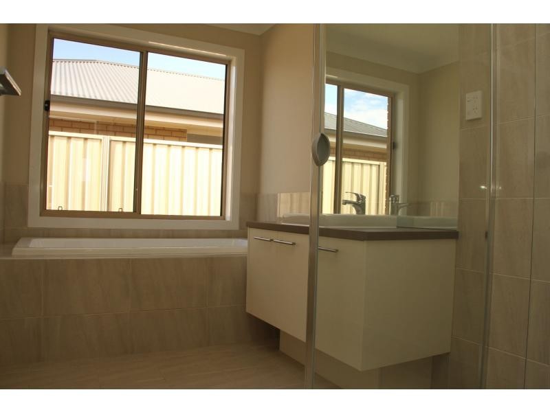 L18 Carbone Drive, Greenfields Estate, Munno Para West SA 5115