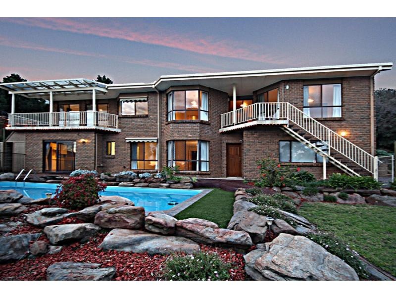 16 Bent Court, Wynn Vale SA 5127