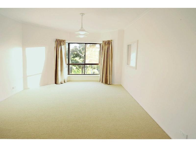 16 Bent Court, Wynn Vale SA 5127