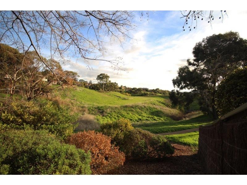 16 Bent Court, Wynn Vale SA 5127