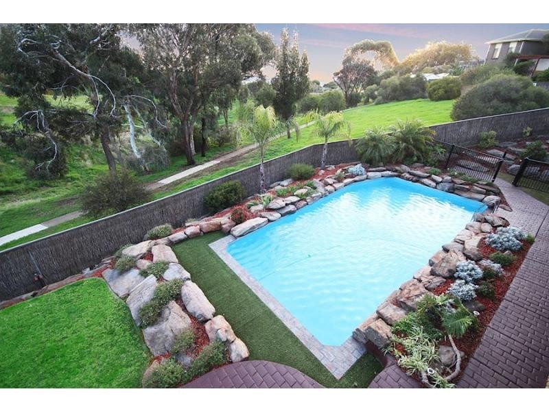 16 Bent Court, Wynn Vale SA 5127