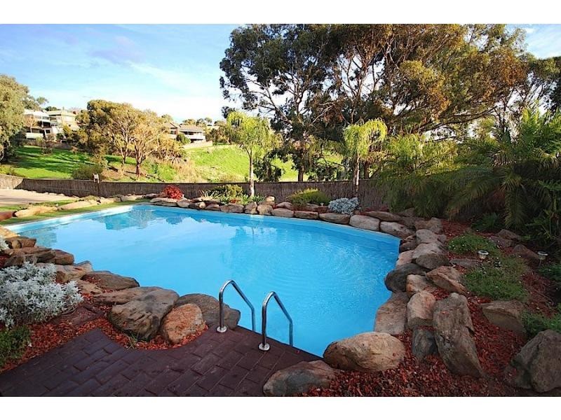 16 Bent Court, Wynn Vale SA 5127