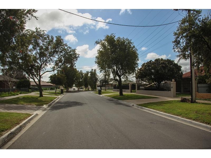 14 Birdwood Road, Greenacres SA 5086