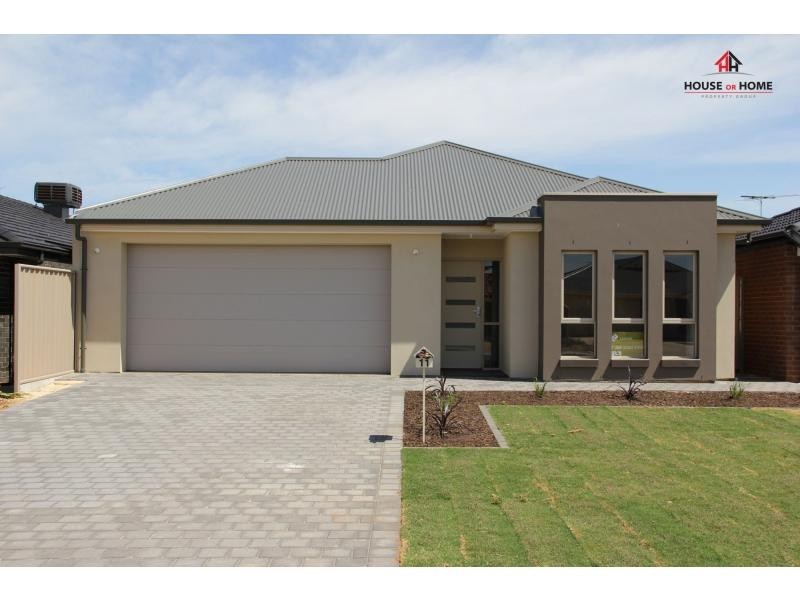 11 Burwood Street, Munno Para West SA 5115