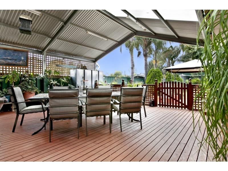 2 Granada Avenue, Gulfview Heights SA 5096