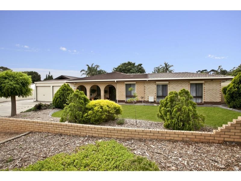 2 Granada Avenue, Gulfview Heights SA 5096