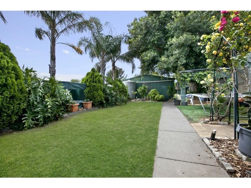 2 Granada Avenue, Gulfview Heights SA 5096