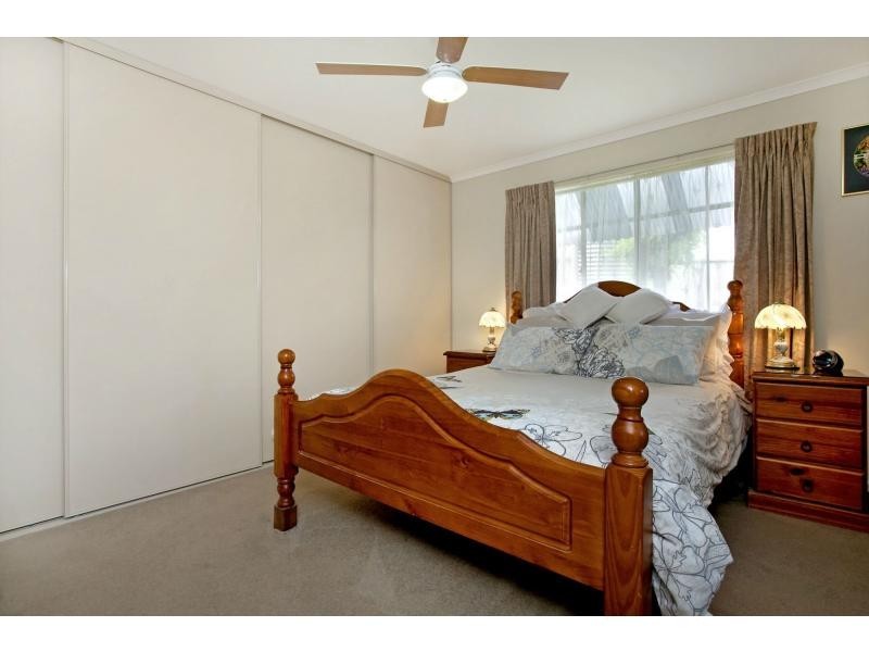 2 Granada Avenue, Gulfview Heights SA 5096