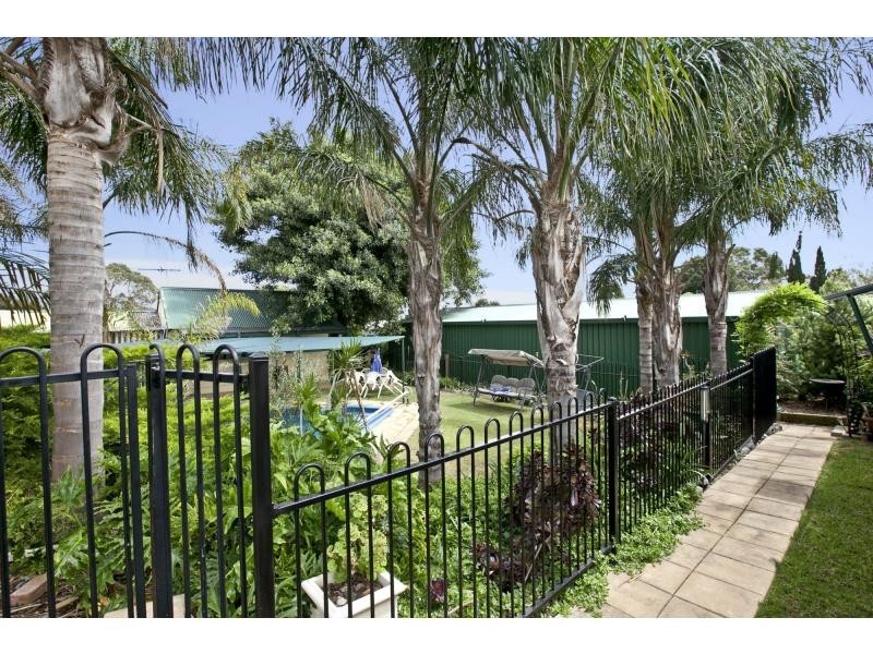 2 Granada Avenue, Gulfview Heights SA 5096