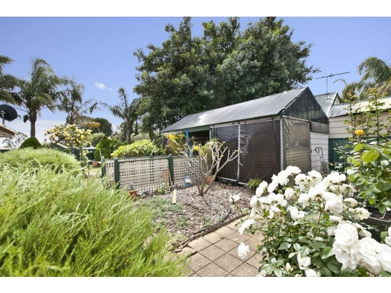 2 Granada Avenue, Gulfview Heights SA 5096