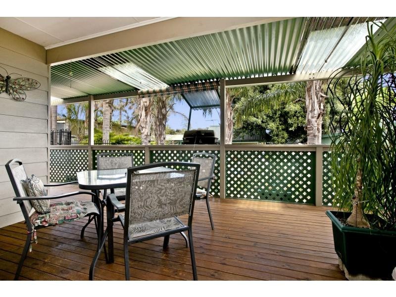 2 Granada Avenue, Gulfview Heights SA 5096