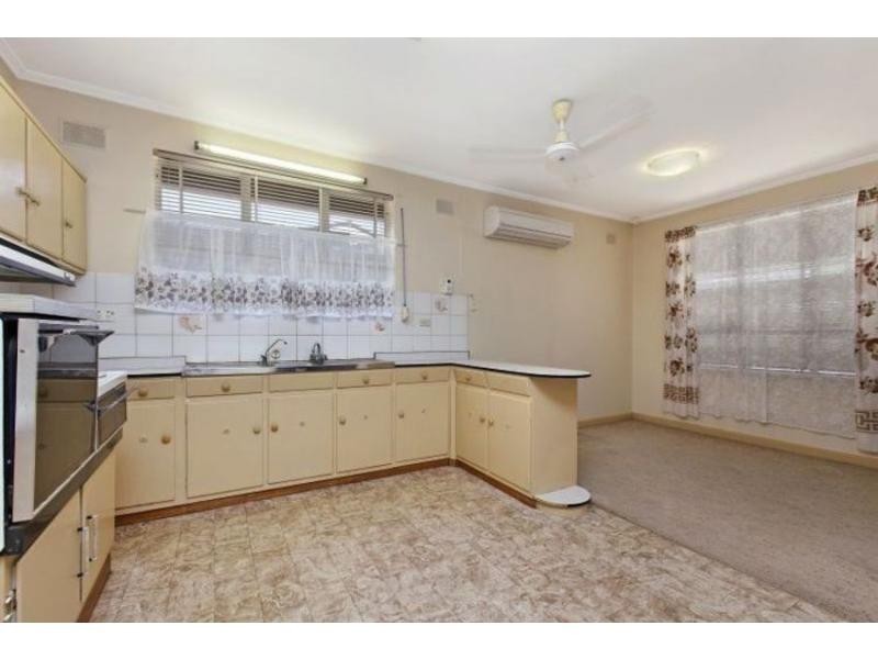 36 Topaz Crescent, Salisbury East SA 5109