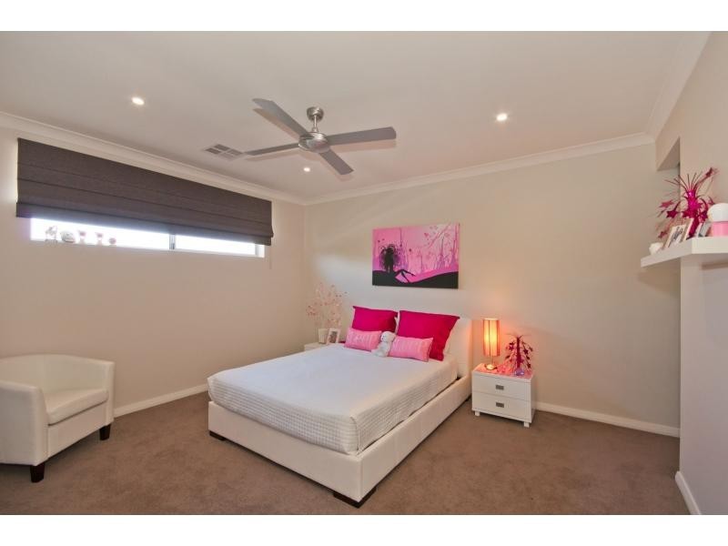 56 Pantowora Drive, Hope Valley SA 5090