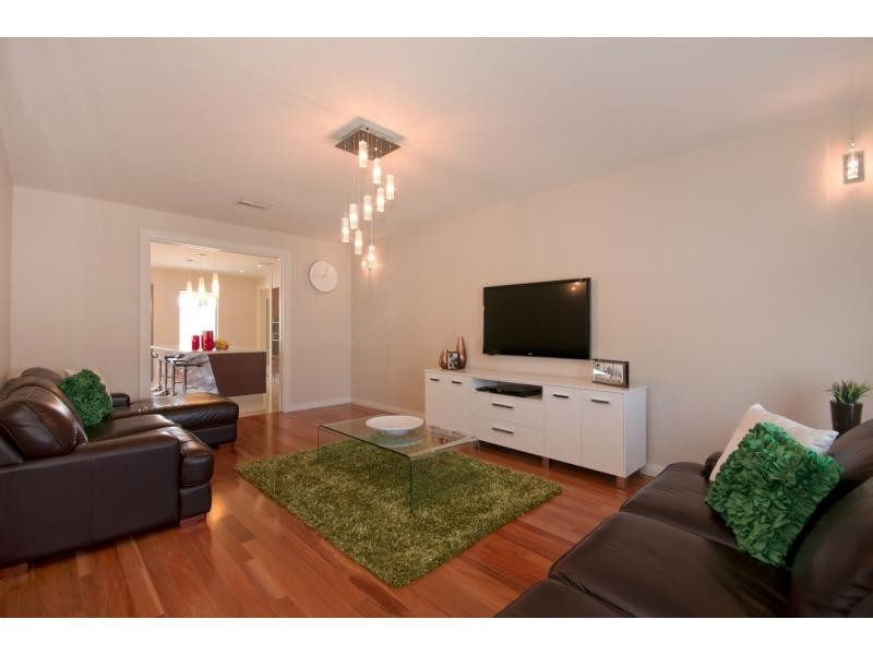 56 Pantowora Drive, Hope Valley SA 5090