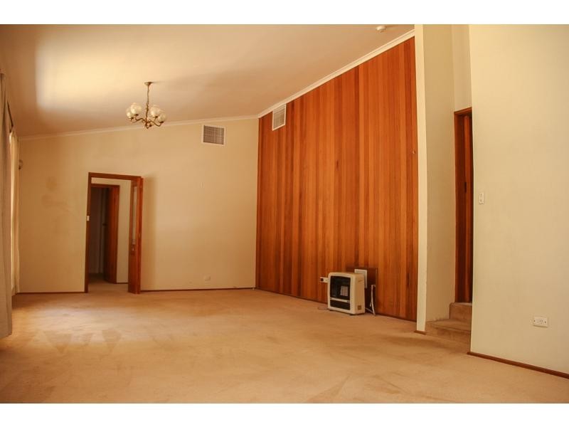 303 Lyons Road, Dernancourt SA 5075