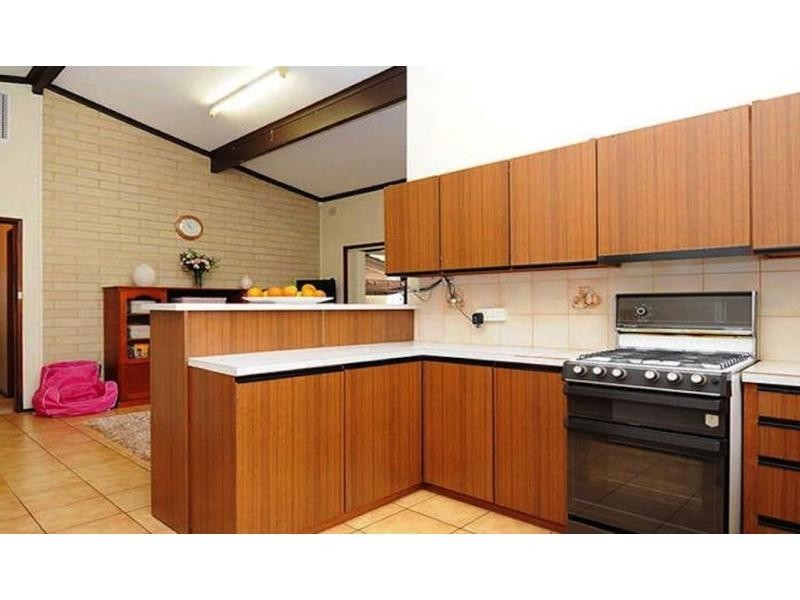 303 Lyons Road, Dernancourt SA 5075