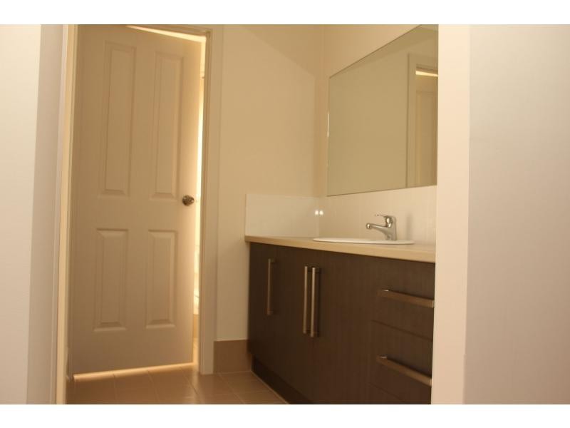 8A Dyson Street, Evanston SA 5116