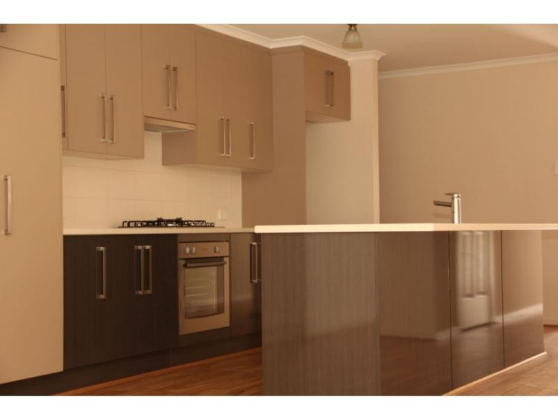 4 Dyson Street, Evanston SA 5116