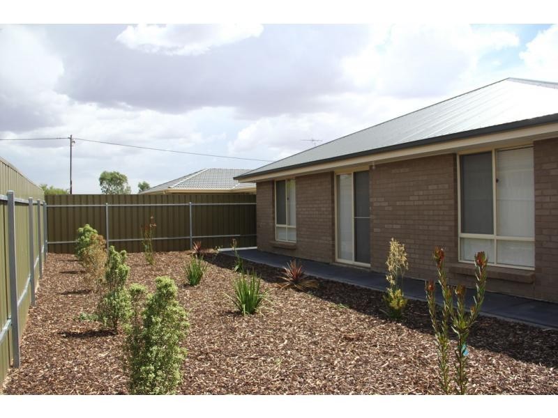 4 Dyson Street, Evanston SA 5116