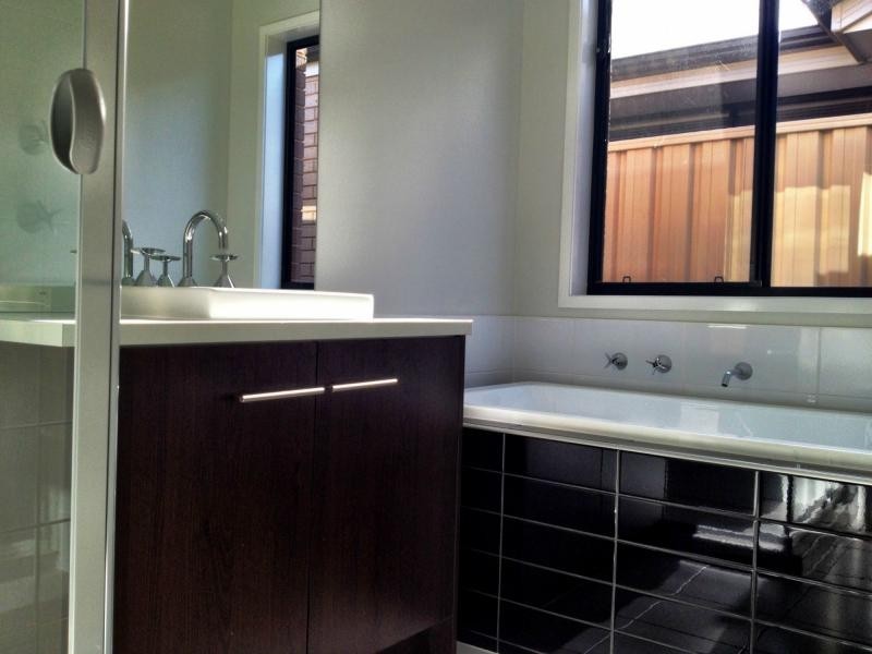 6 Angheljo Court, Viva Green, Munno Para West SA 5115