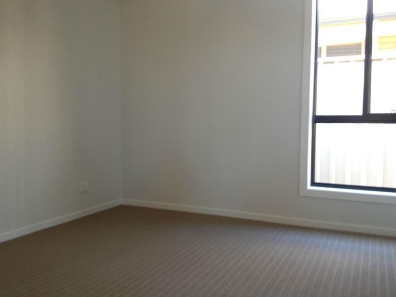 6 Angheljo Court, Viva Green, Munno Para West SA 5115