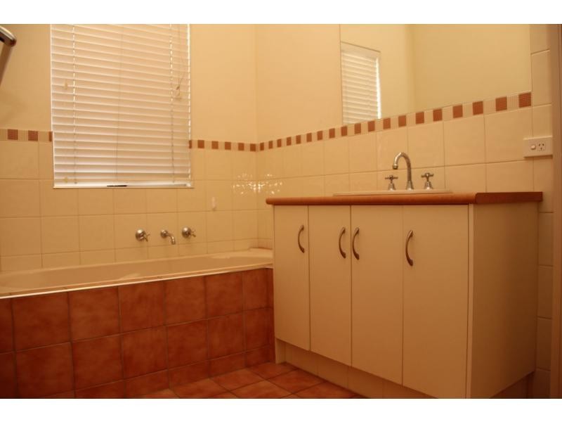 21 Avocet Drive, Mawson Lakes SA 5095