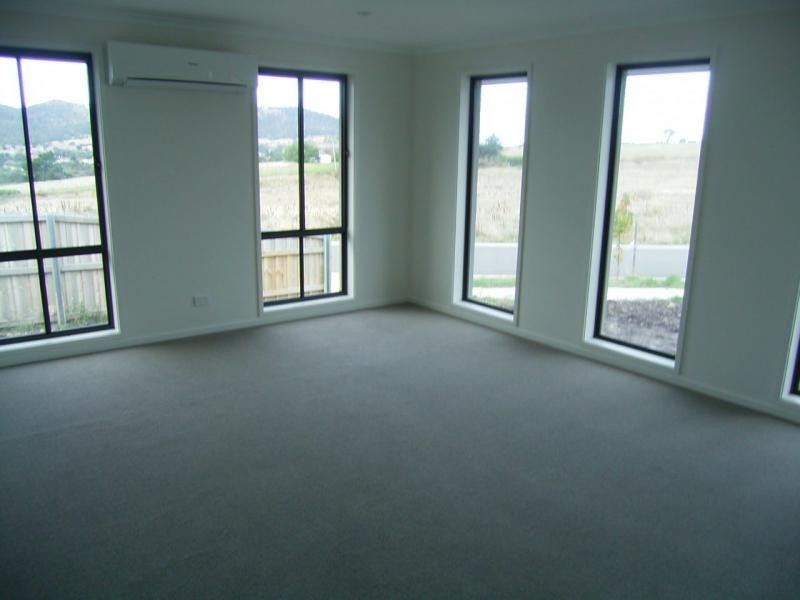 22 Hance Road, Howrah TAS 7018