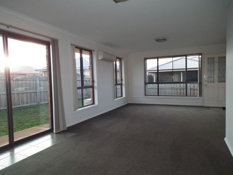 18B Madison Avenue, Brighton TAS 7030