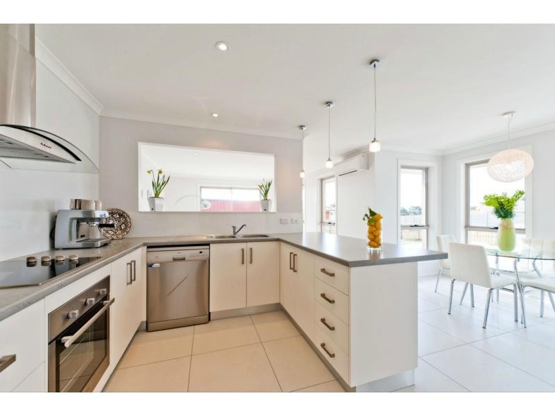 16 Ovata Close, Cambridge TAS 7170