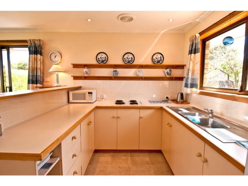 2/7 Koluri Court, Lindisfarne TAS 7015