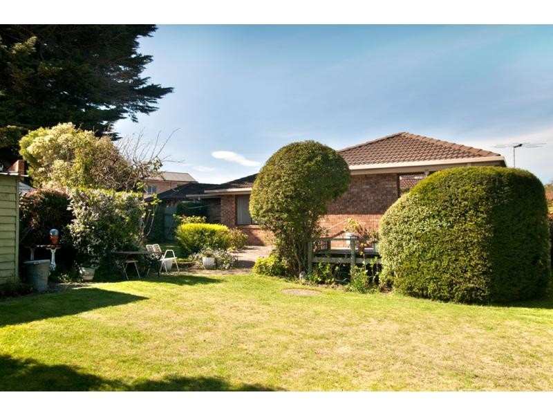 2/7 Koluri Court, Lindisfarne TAS 7015