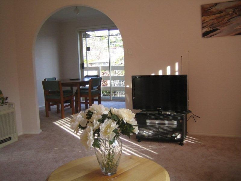 3/6 Katrina Court, Lindisfarne TAS 7015